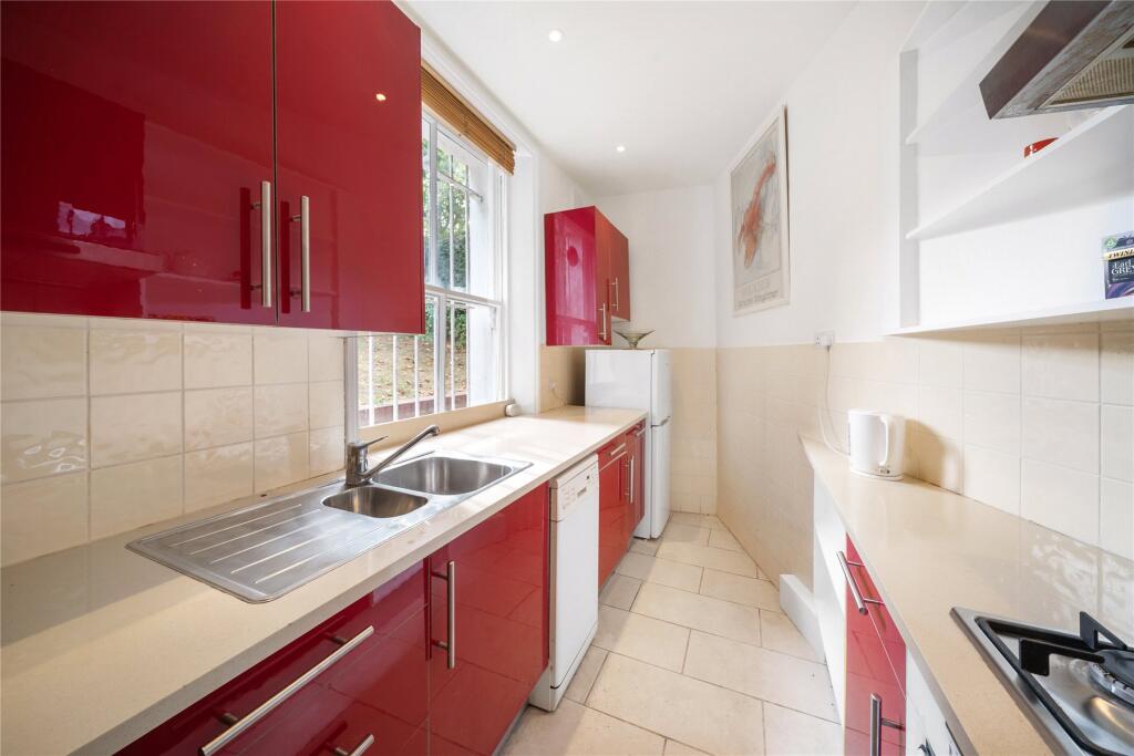Apartment in London - More