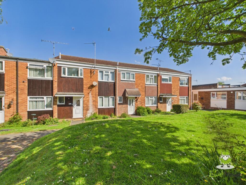 Main image of property: Cam Walk, Basingstoke, Hampshire, RG21