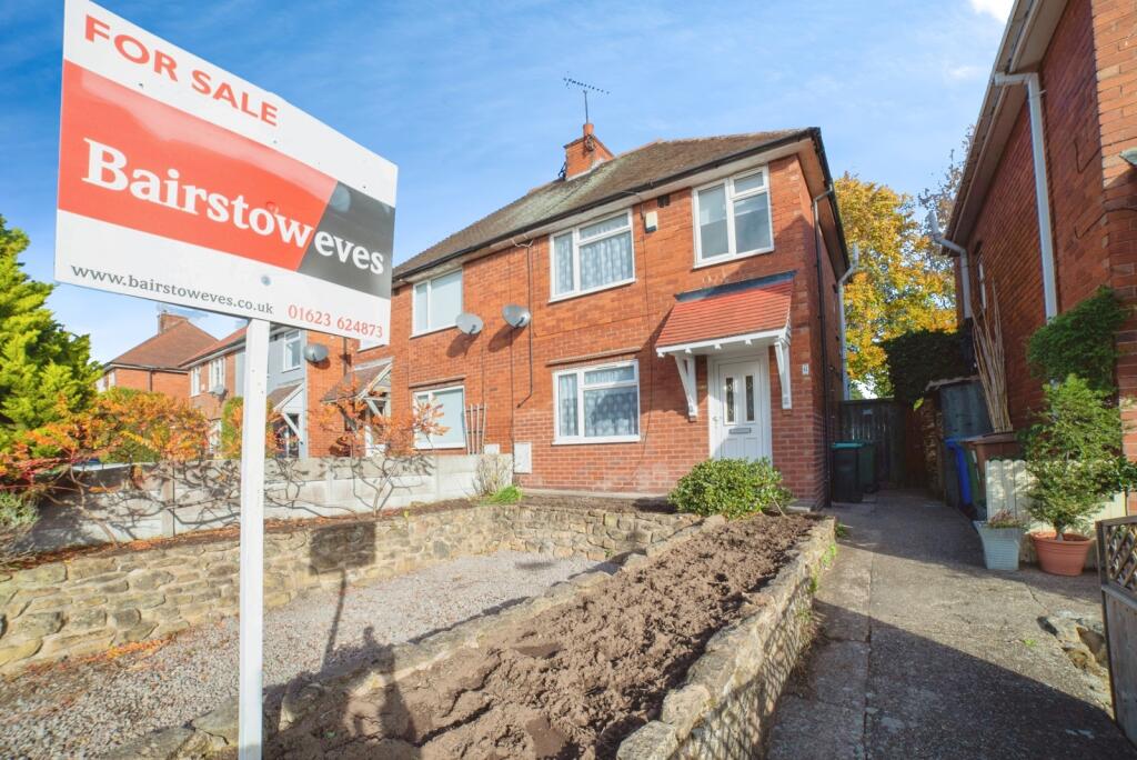 3-bed semi-detached on Chadburn Road, Mansfield, Nottinghamshire, NG18, £150,000