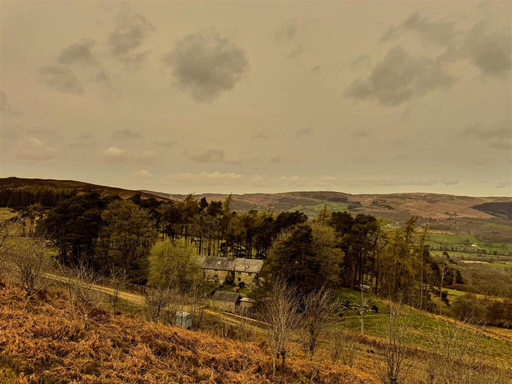 Main image of property: Llanwrthwl