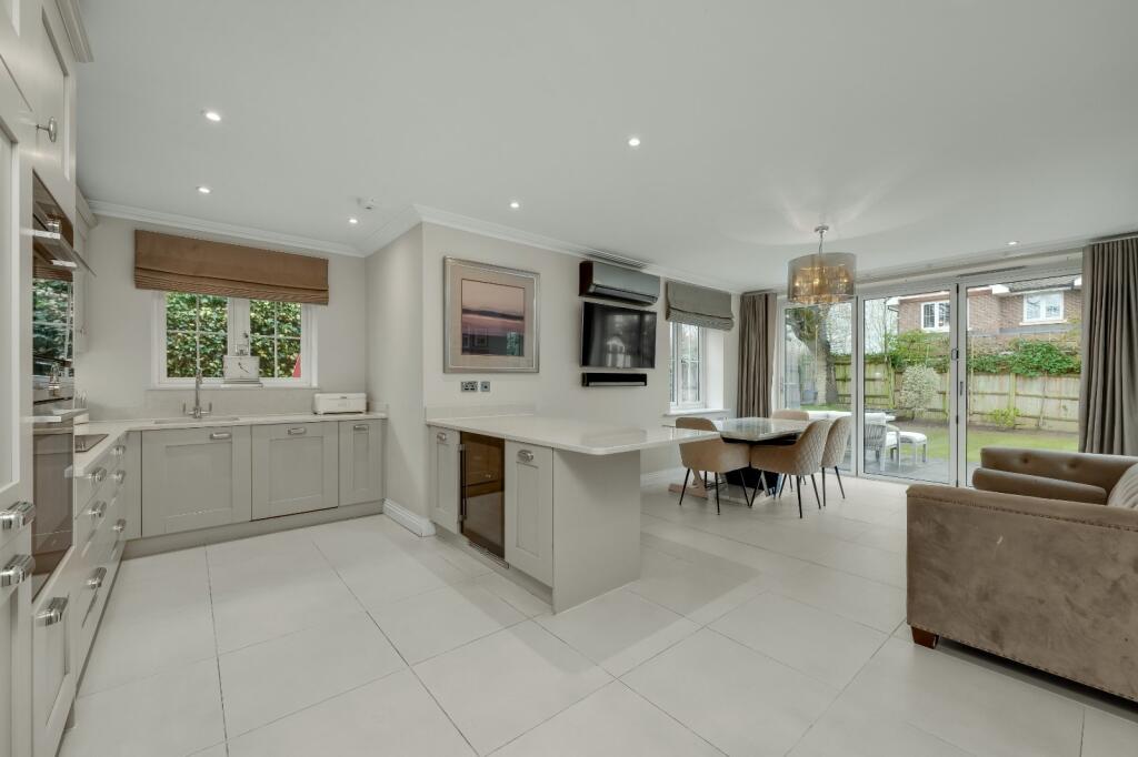 Scholars View, Embercourt Road, Thames Ditton, Surrey, KT7 - View 5