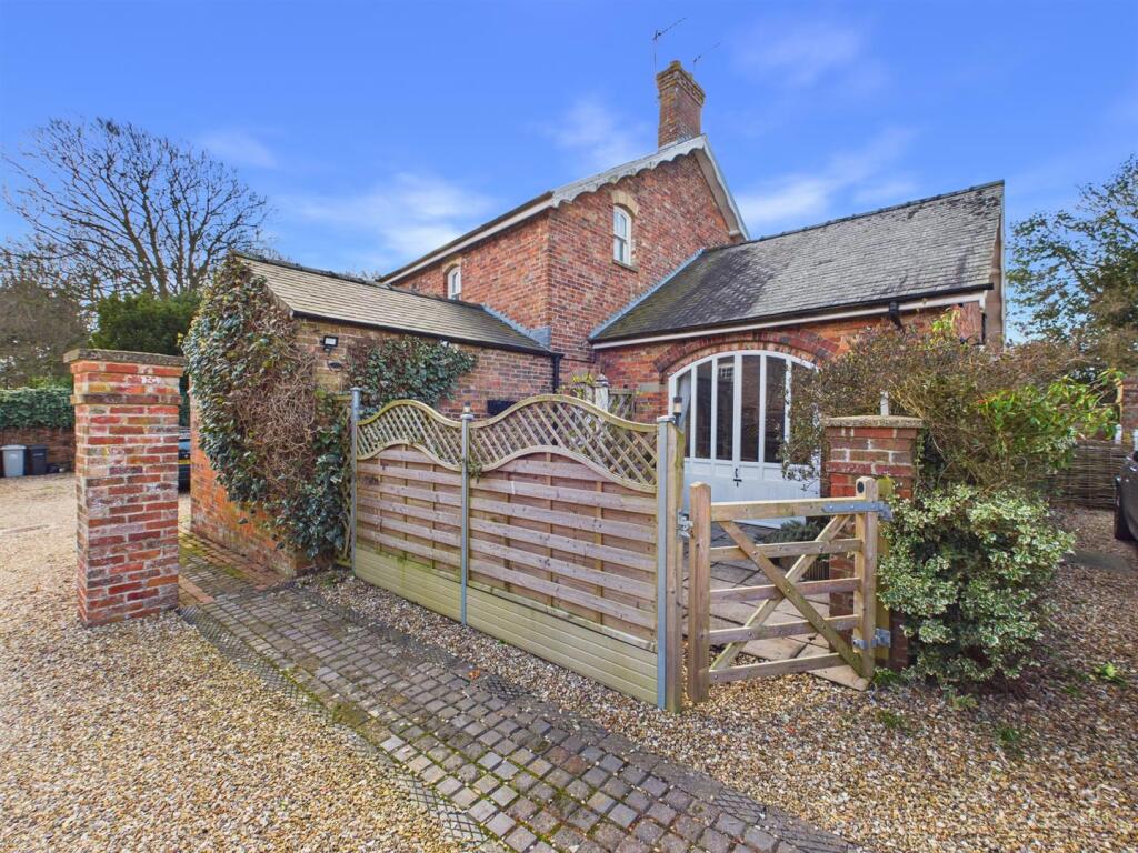 Main image of property: Farriers Lodge, The Stables, Raithby, Spilsby