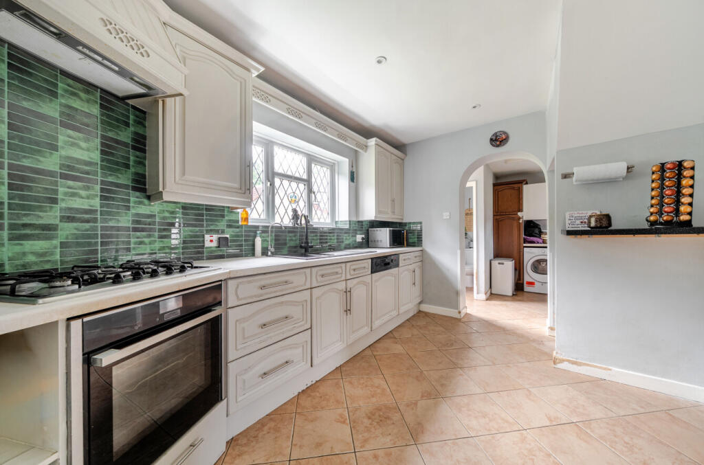House in Guildford, Surrey - More