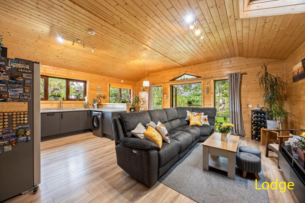 House in Tonbridge - More