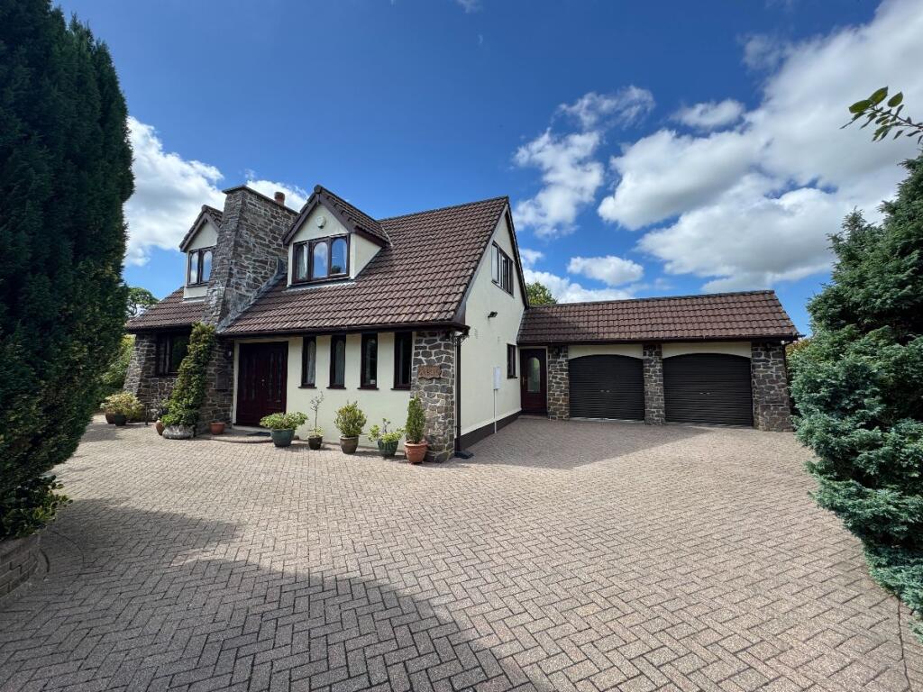 4-bed detached on Black Torrington, £450,000