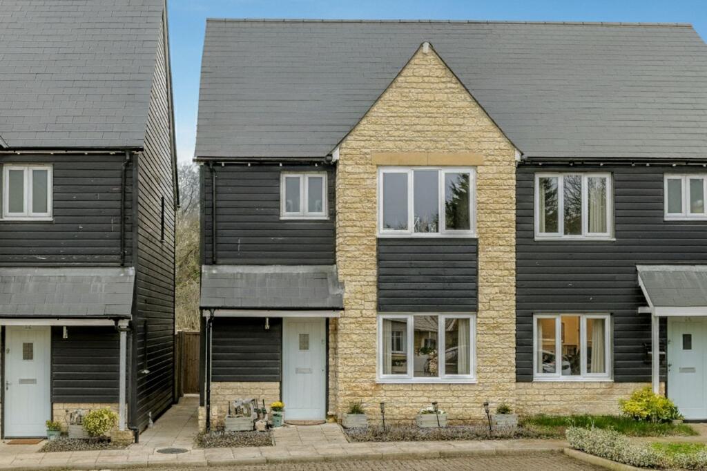 Main image of property: Canal Close, Enslow, OX5