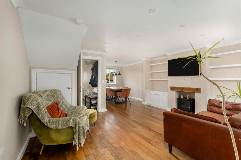 House in Cherwell, Bourton - View 2