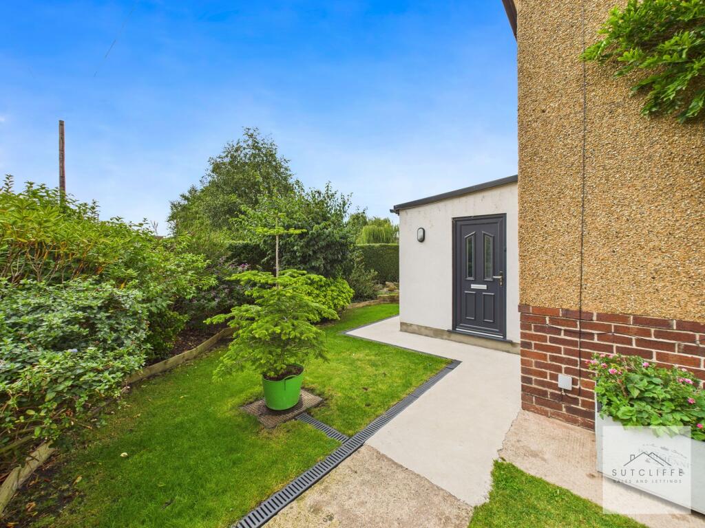 Parlick Road, Garstang, PR3 - View 5
