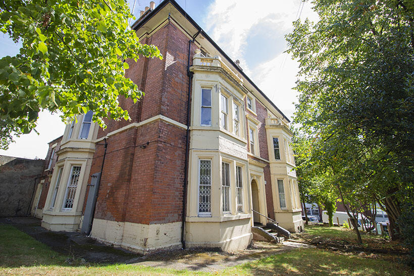 House in Nottingham, Carrington - View 2