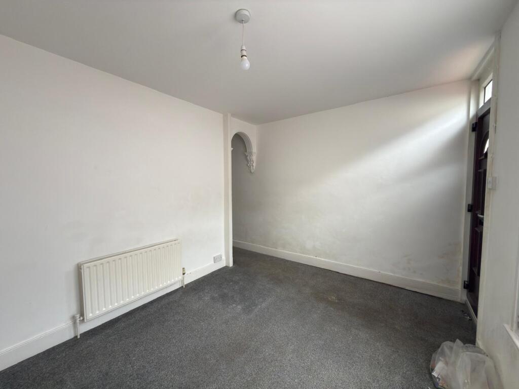 House in Chatham, Medway - View 2