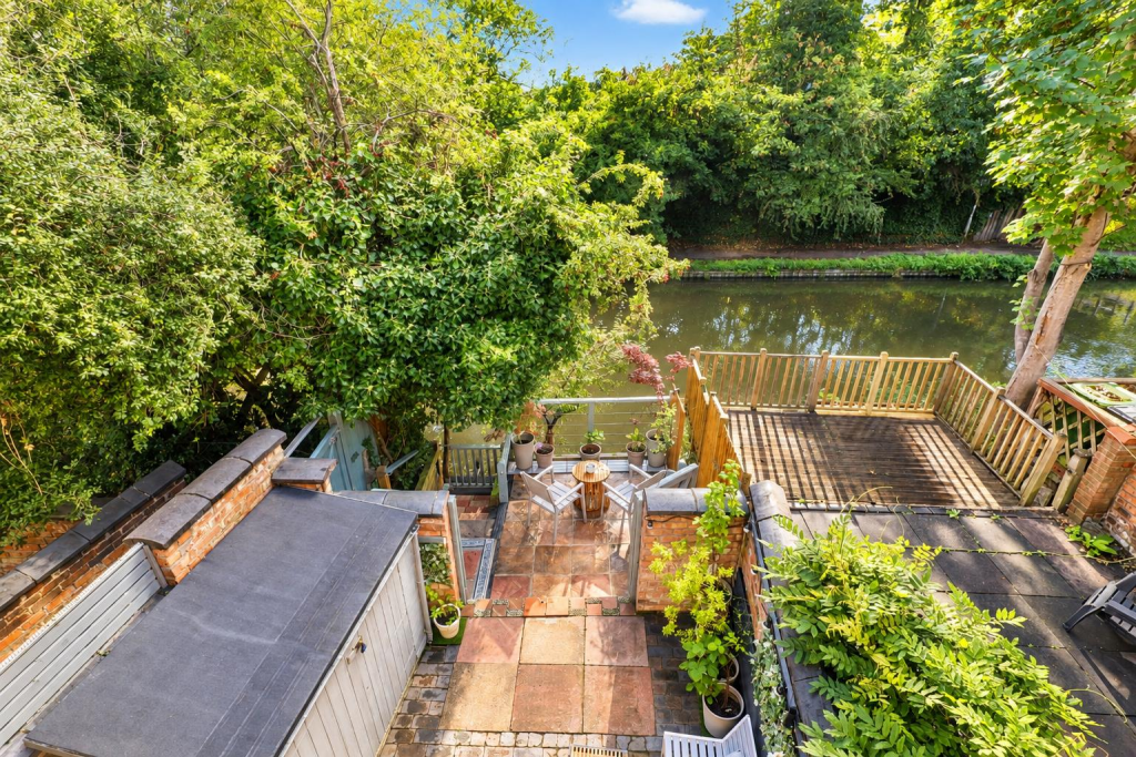 House in Chester, Northgate Village, City of Chester - View 4