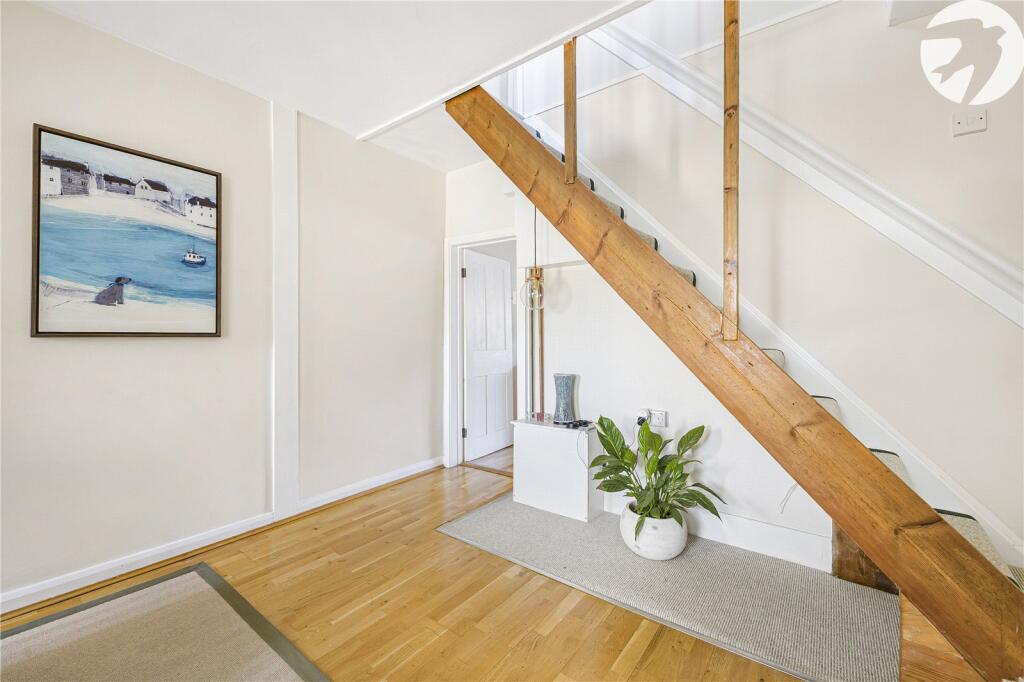 House in Sevenoaks, Farningham - View 5