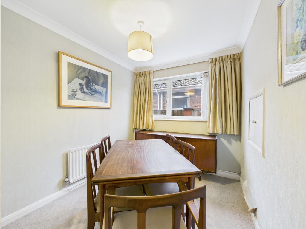 Gisborne Close, Mickleover photo 3