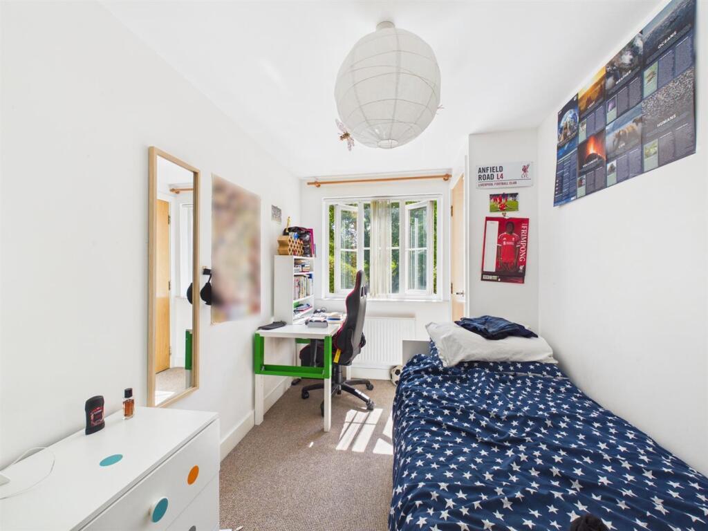 Apartment in Bristol - View 5