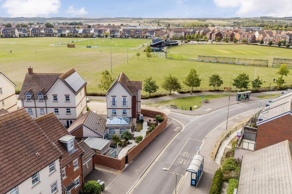 Main image of property: Juniper Way, Didcot, OX11