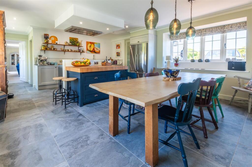 House in Beaumaris, Cwm Cadnant - View 5