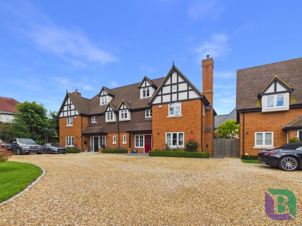 4-bed semi-detached on Cross End, Wavendon, £800,000