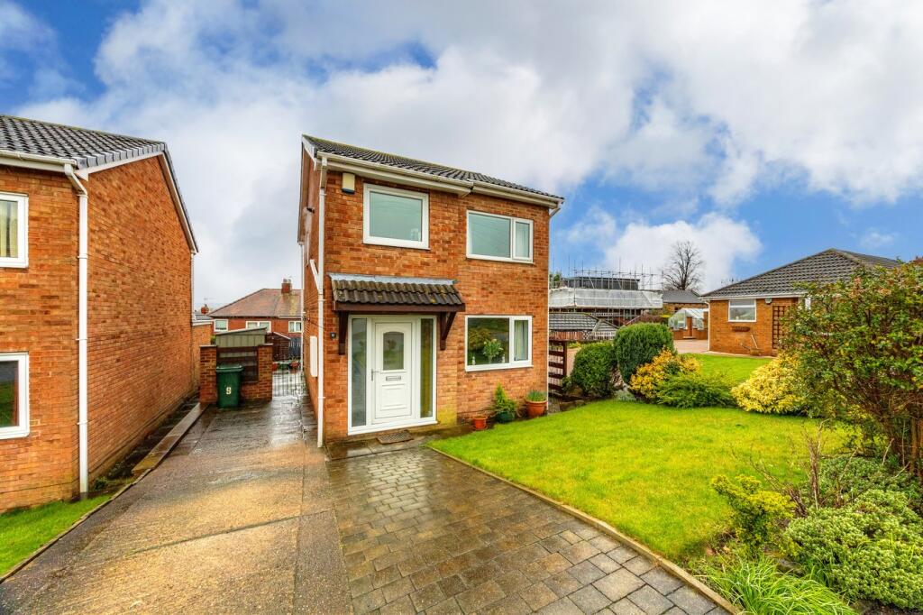 Main image of property: Rockwood Close, Darton, Barnsley, S75