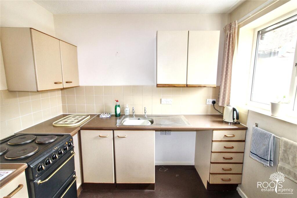 Apartment in Thatcham, West Berkshire - View 3