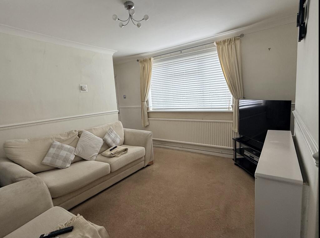 House in Gillingham, Twydall - View 2