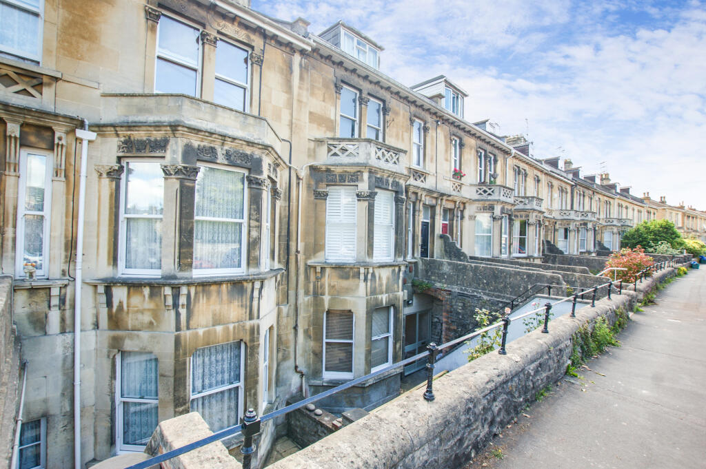 Apartment in Bath, Newbridge - View 3