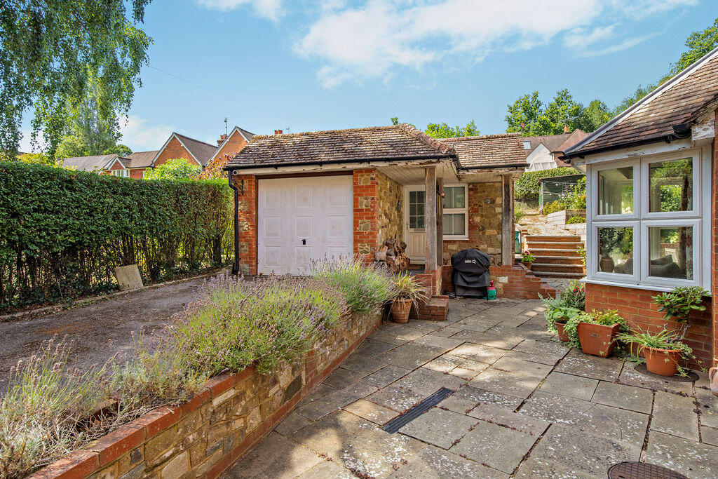 House in Guildford, Smoky Hole, Shere - More