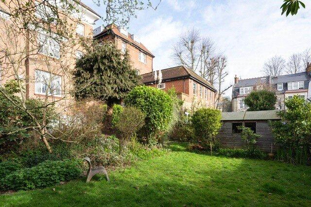 Apartment in London - View 5