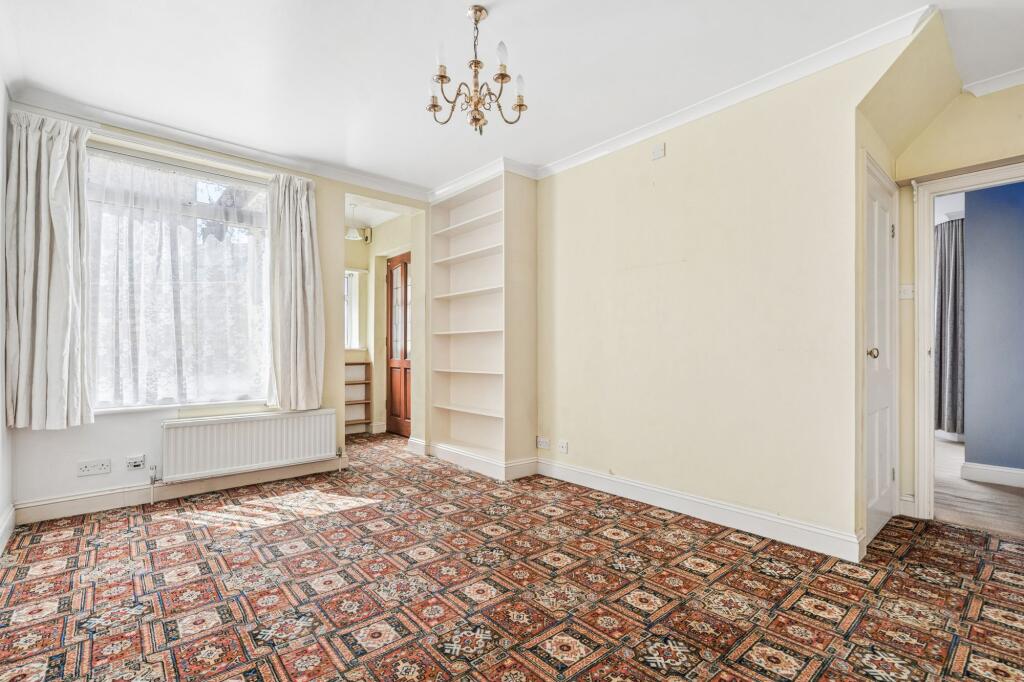 Apartment in Watford - View 2