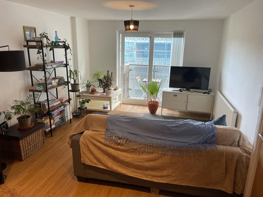 Main image of property: Cypress Point, Leeds City Centre