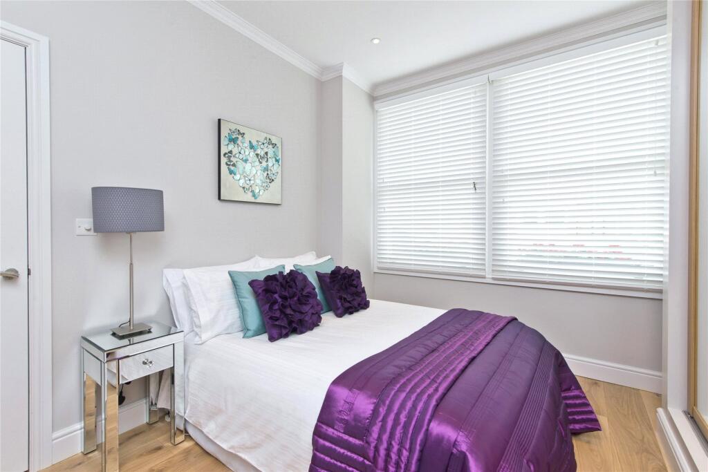 Apartment in London - View 5