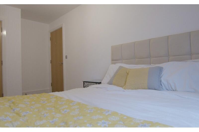 Apartment in Birmingham, Harborne - More