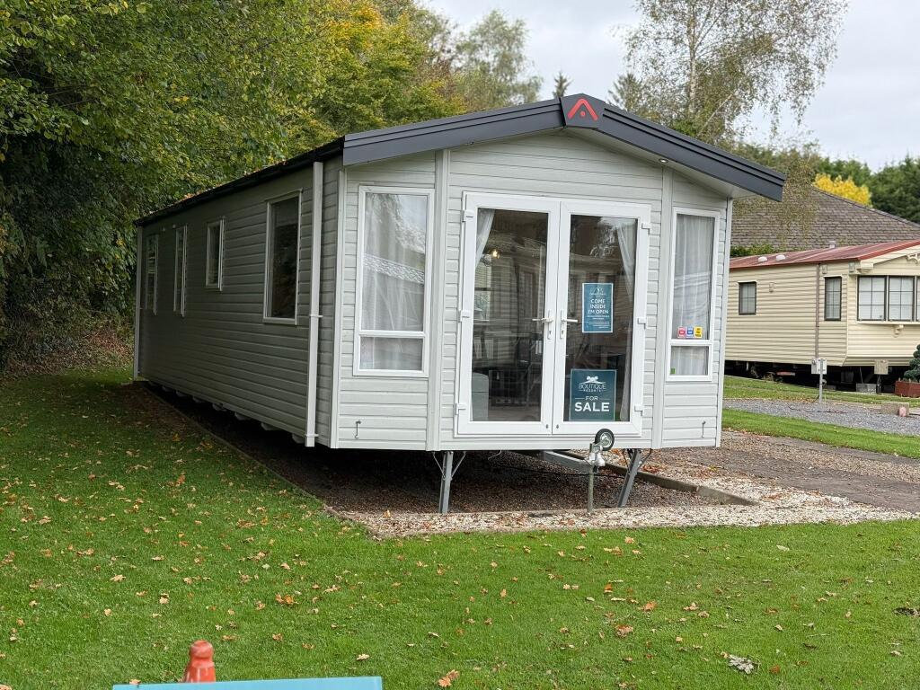 2-bed caravan on , Newcastle Emlyn, SA38 9JS, £54,995