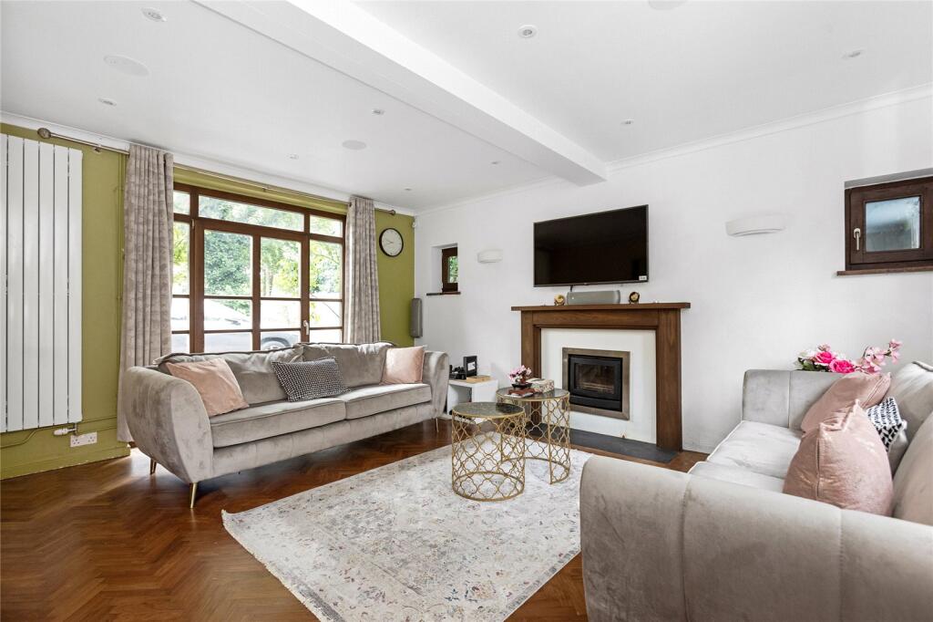 House in London, Addiscombe - View 2