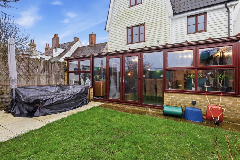 Harlow Road, Roydon photo 3