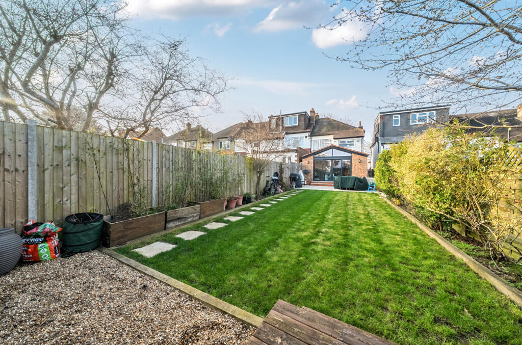 House in London - View 4