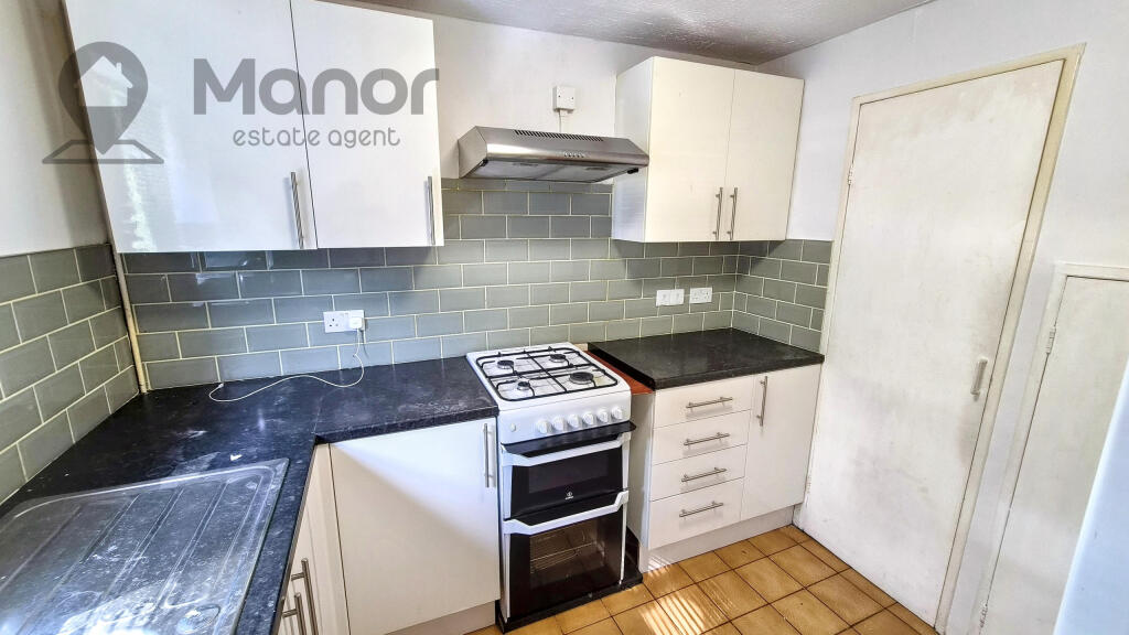 House in London, Plaistow - More