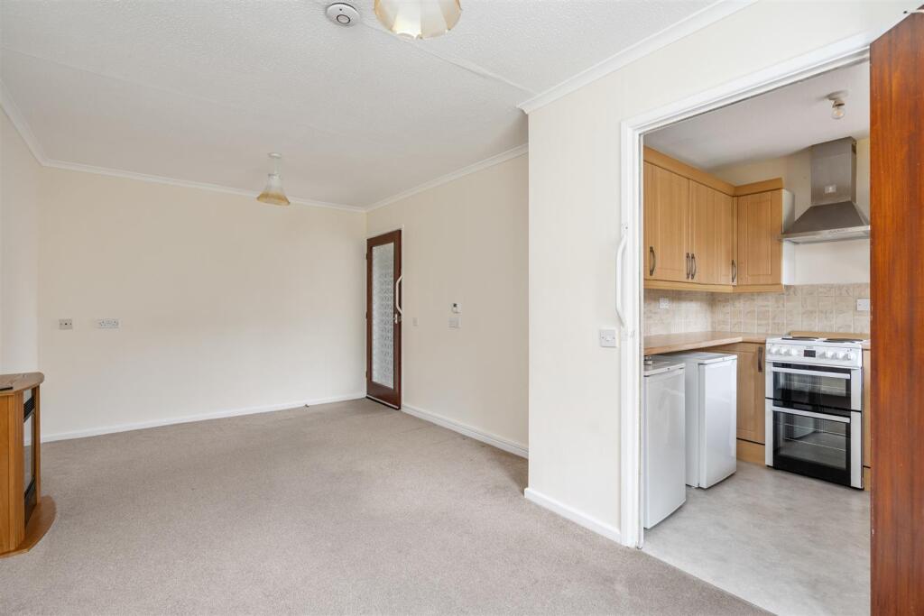 Poplar Road, Dorridge photo 4