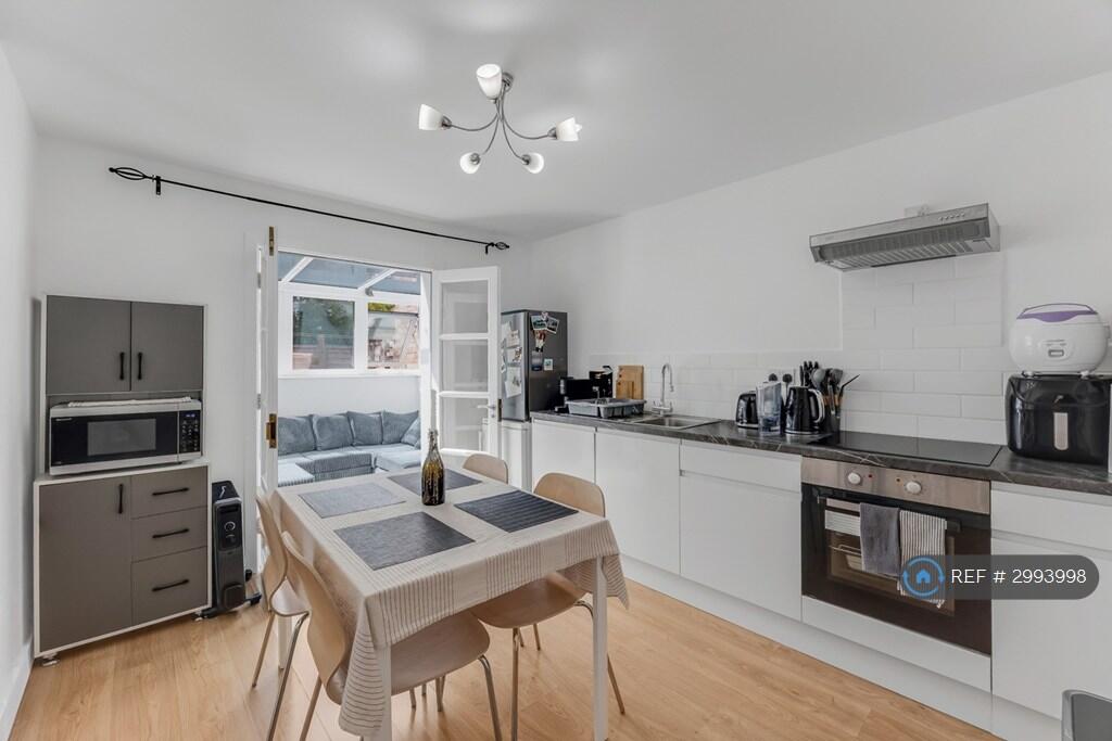Main image of property: Dartmouth Road, London, NW4