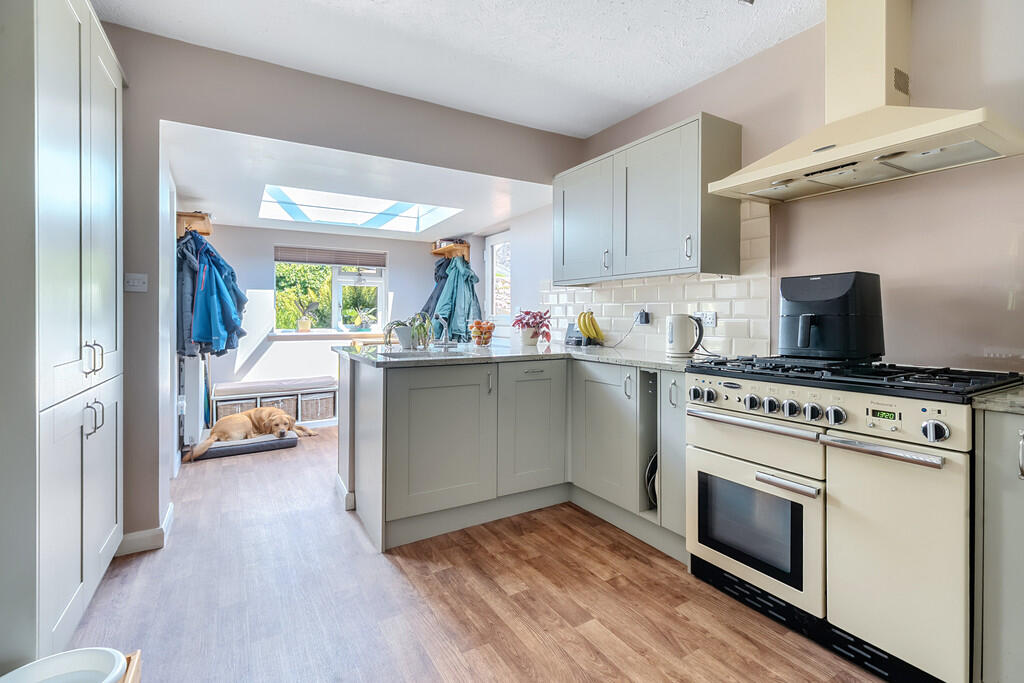Hillcrest, Cark In Cartmel, Grange-over-Sands, Cumbria, LA11 7NX photo 2