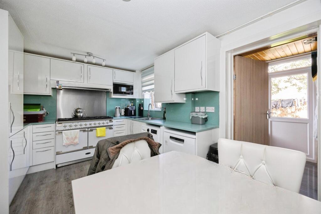 House in Canterbury - View 5