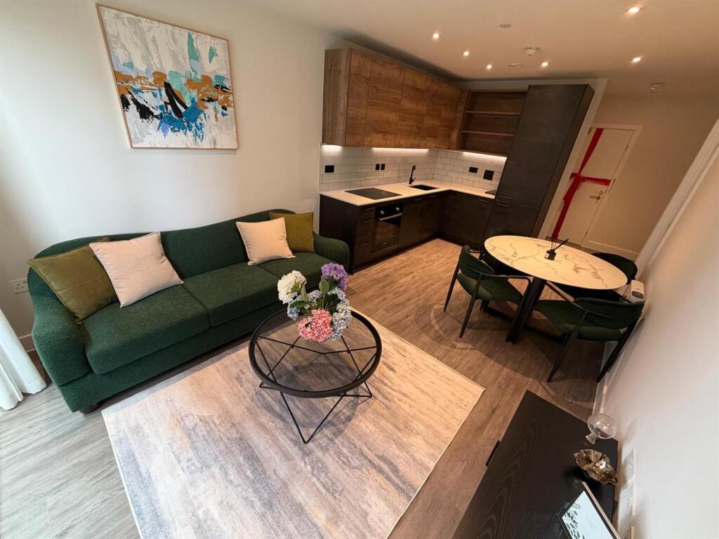 Apartment in Birmingham, Vauxhall - More