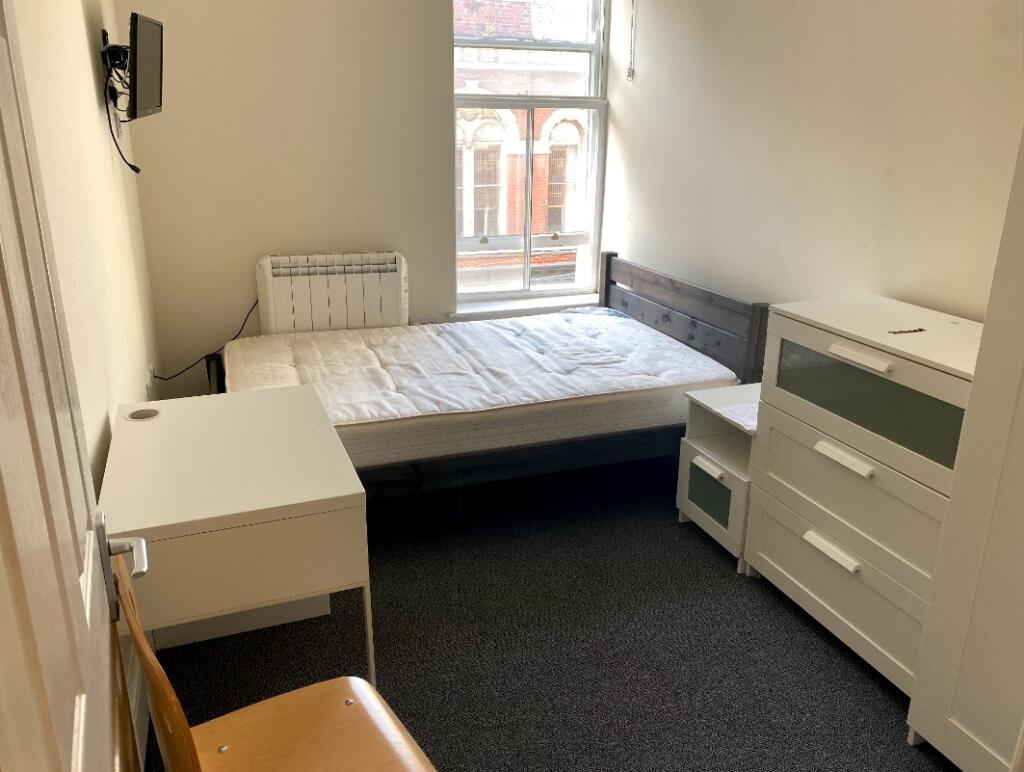 1 bedroom house share for rent