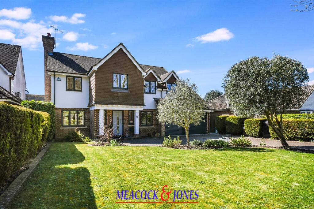 Main image of property: Park Avenue, Hutton, Brentwood