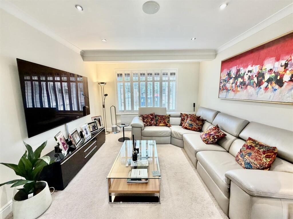 House in Southall - View 3