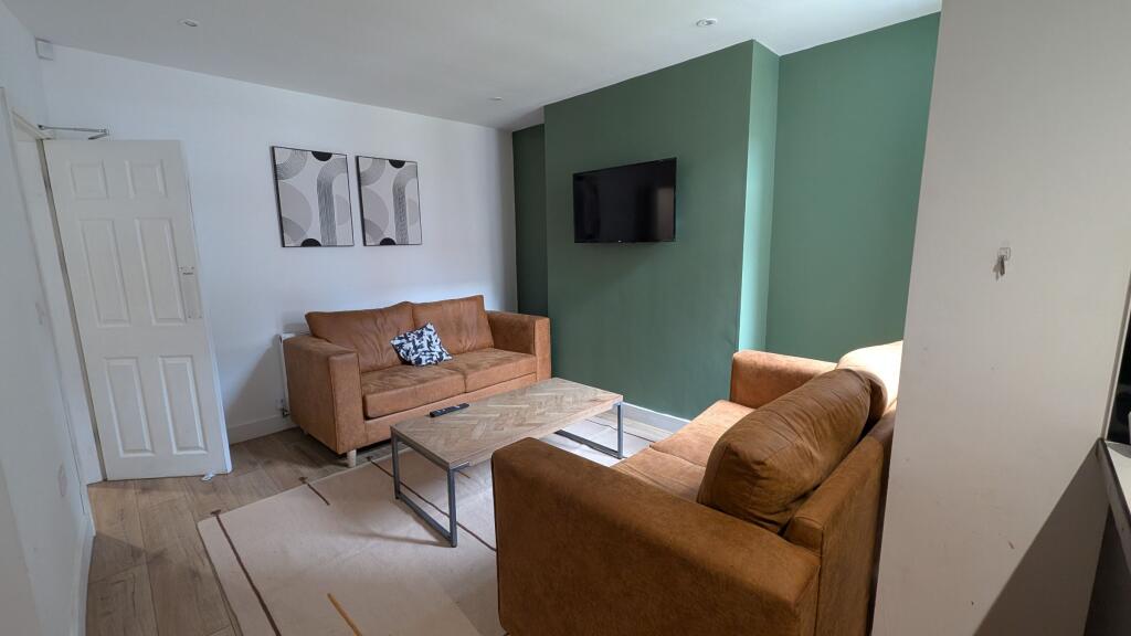 House in Liverpool, Wavertree - View 2