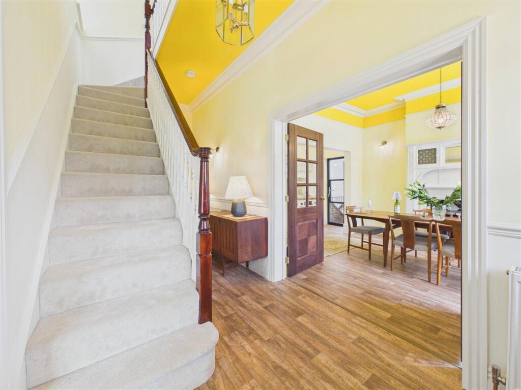 House in Sheffield, South Yorkshire - More