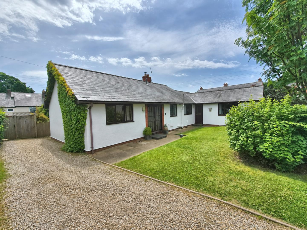 Main image of property: Ffordd Rhiw Ial, Llanarmon-Yn-Ial, Mold