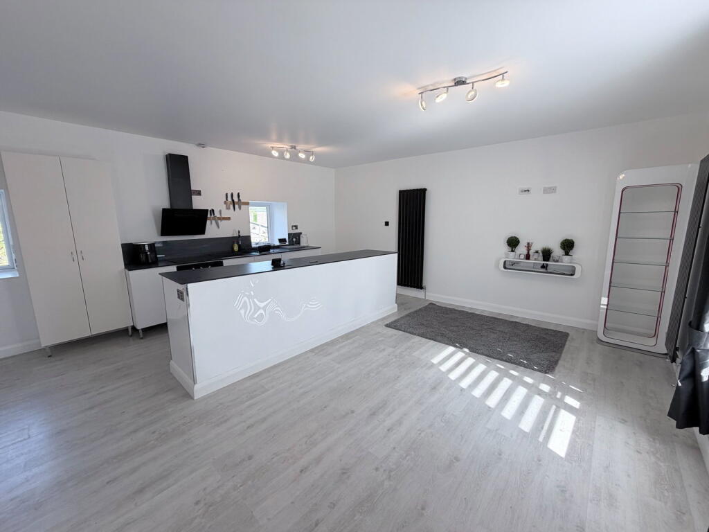 House in Mid Glamorgan, Maesteg - View 4