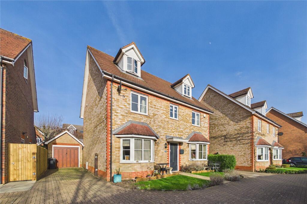 Main image of property: Dorneywood Way, Newbury, Berkshire, RG14