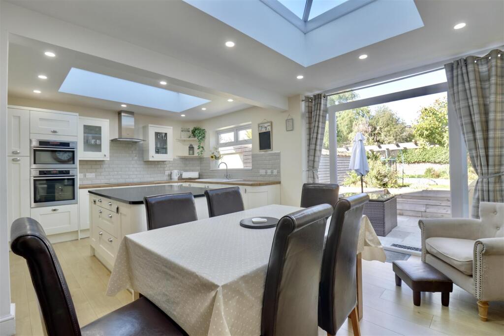 House in Portsmouth - View 3